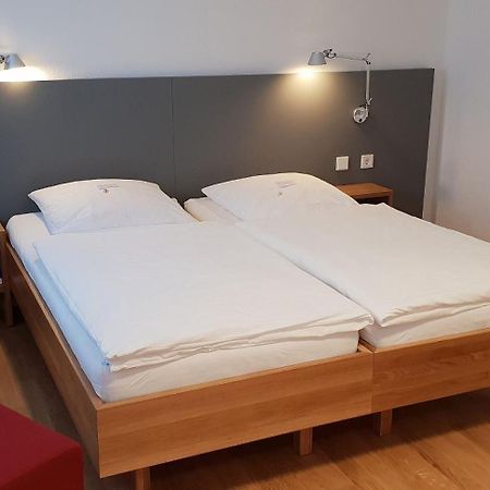 Evangelische Tagungsstaette Bad Boll Buitenkant foto