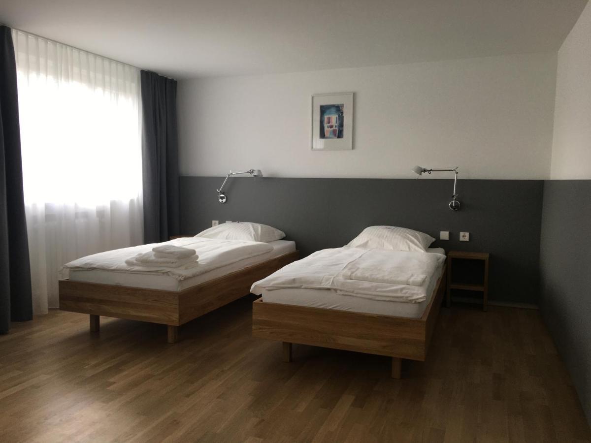 Evangelische Tagungsstaette Bad Boll Buitenkant foto