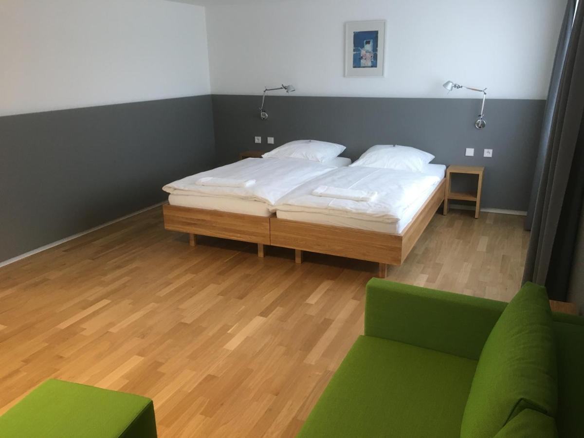Evangelische Tagungsstaette Bad Boll Buitenkant foto