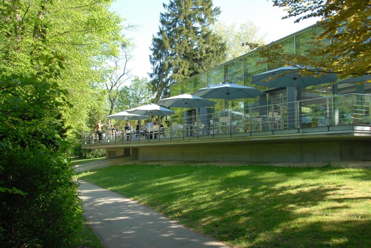 Tagungszentrum & Hotel Evangelische Akademie Bad Boll Buitenkant foto